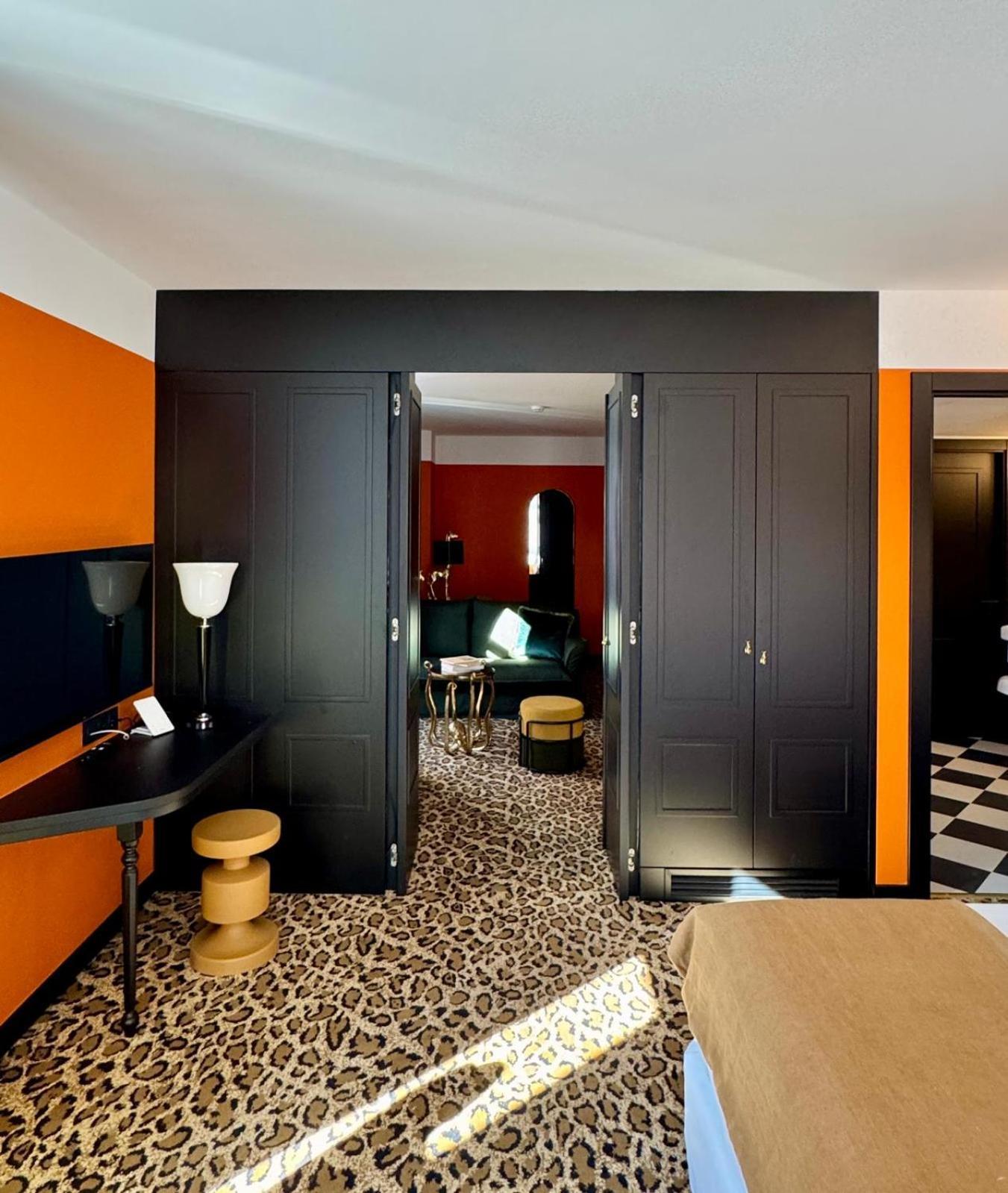 Hotel Divino & Apartments Figueras Exterior foto