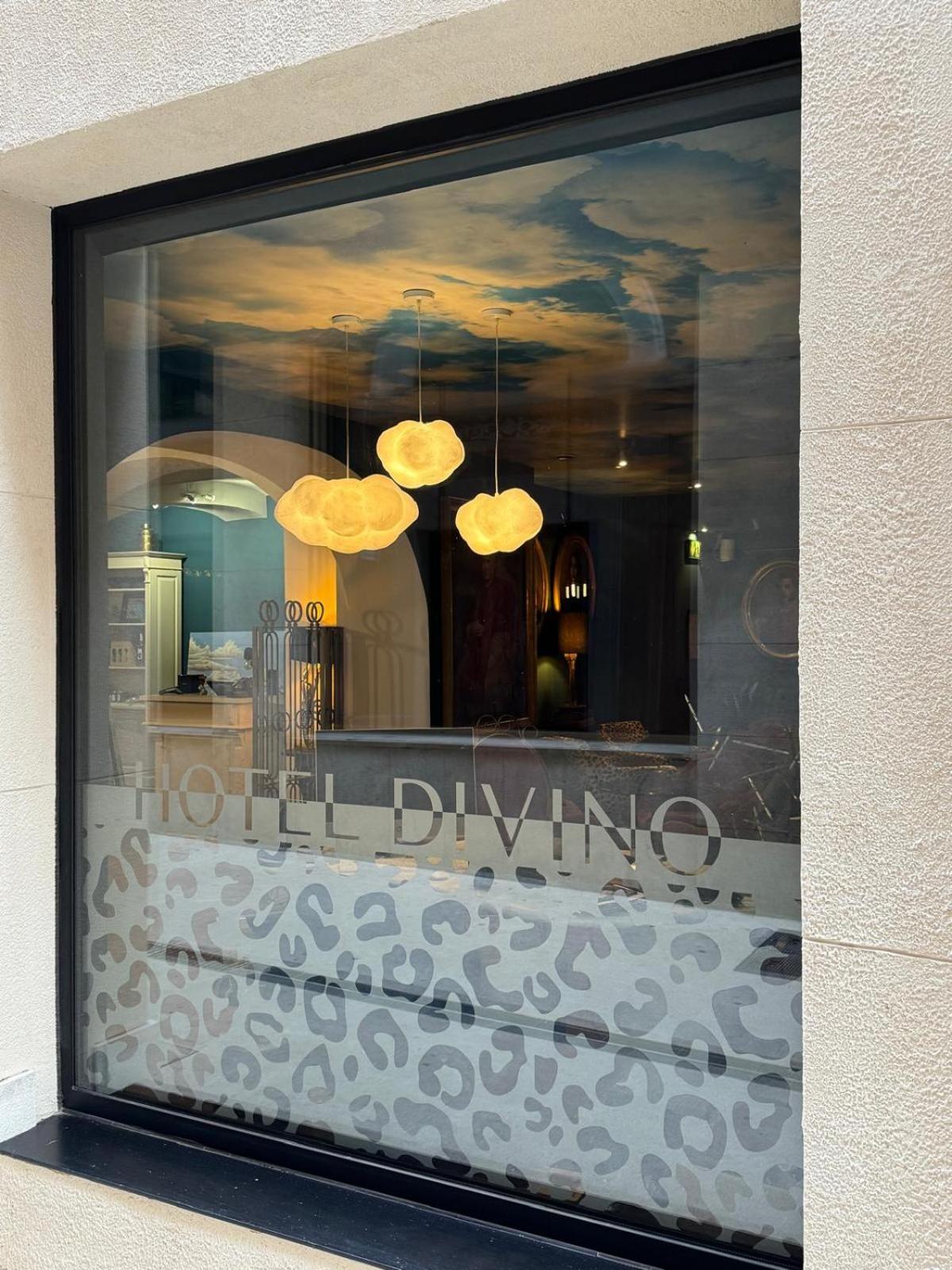 Hotel Divino & Apartments Figueras Exterior foto