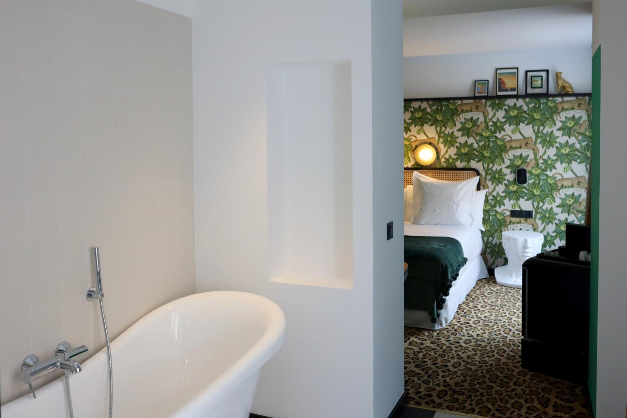 Hotel Divino & Apartments Figueras Exterior foto